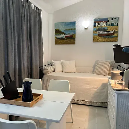 Domus Tom With Sea View Apartman