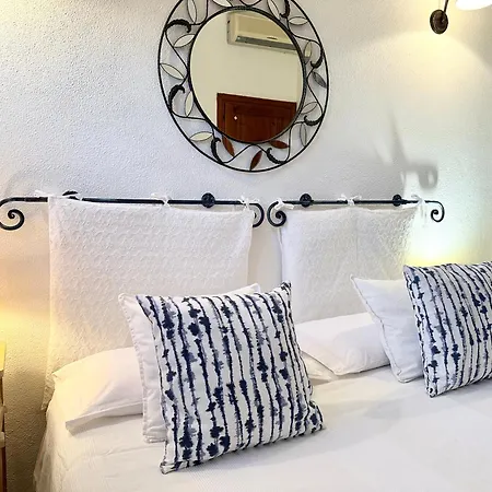 Domus Tom With Sea View Apartment
